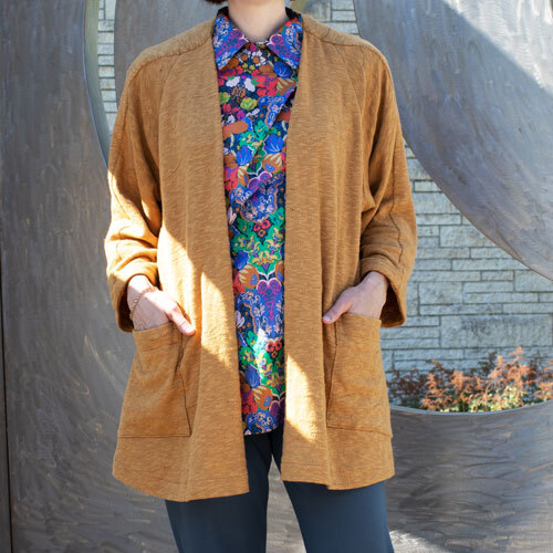 The long version of the Haiku Two Jacket worn with the Helix Pants and the Willow Blouse.