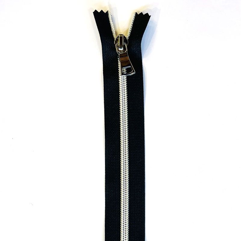 24" Zippers: Shiny Silver
