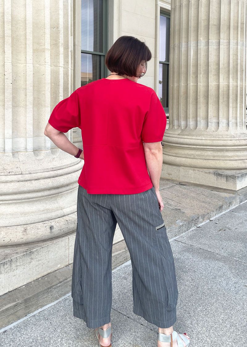 The Contour Top made in a lightweight Ponté knit fabric, worn with the Trio Pants. 