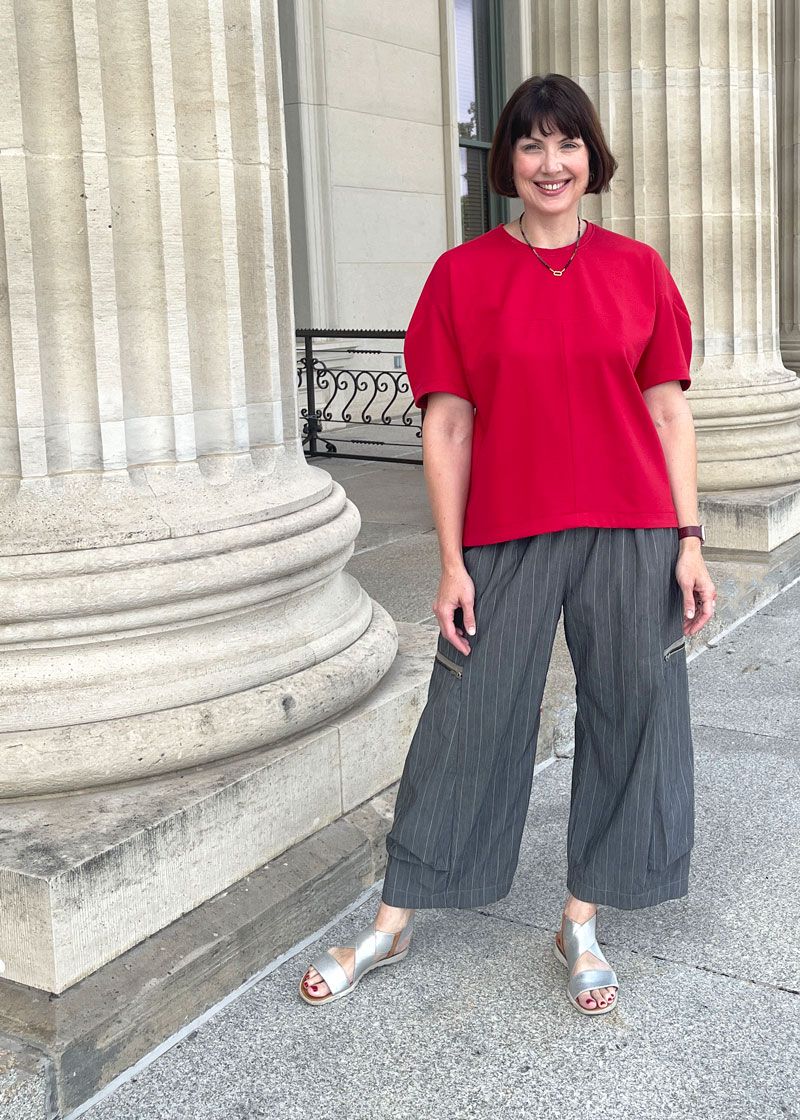 The Contour Top made in a lightweight Ponté knit fabric, worn with the Trio Pants. 