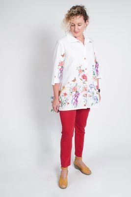 The Frankie Shirt made in a floral cotton border print fabric. 