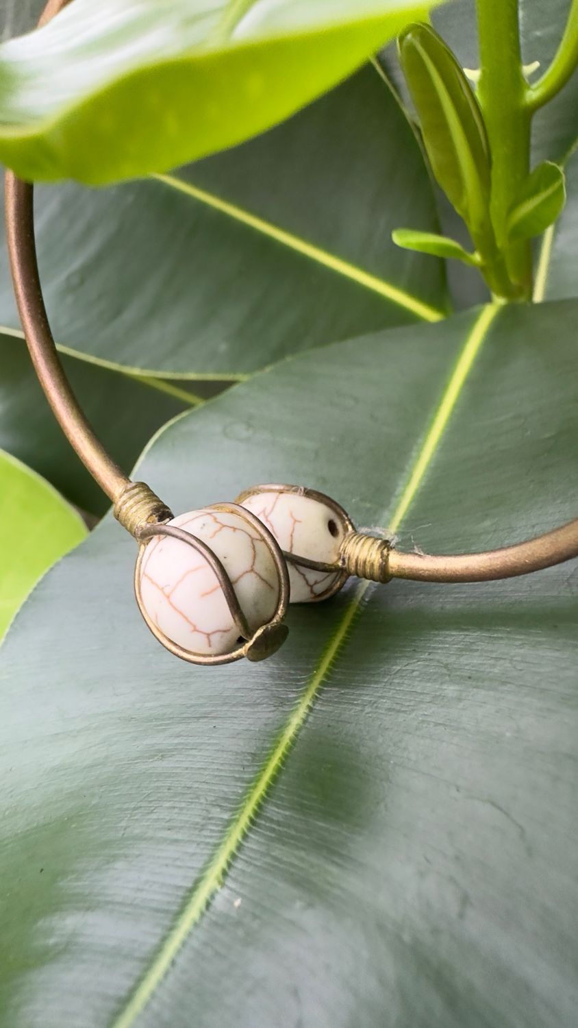 White knowledge Bracelet 