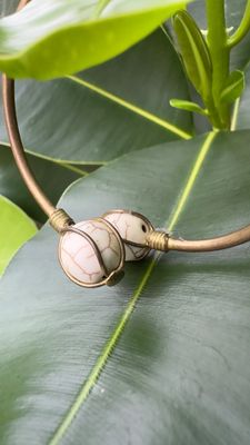 White knowledge Bracelet 