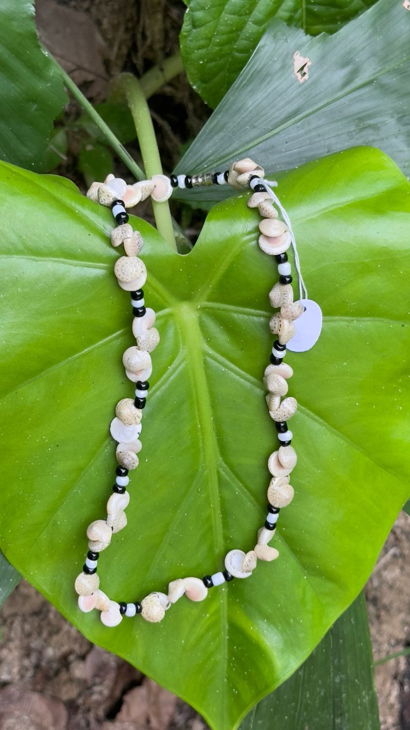 Vayacuna - Necklace 