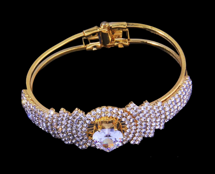 Extra Rhinestone Luxury Bracelet