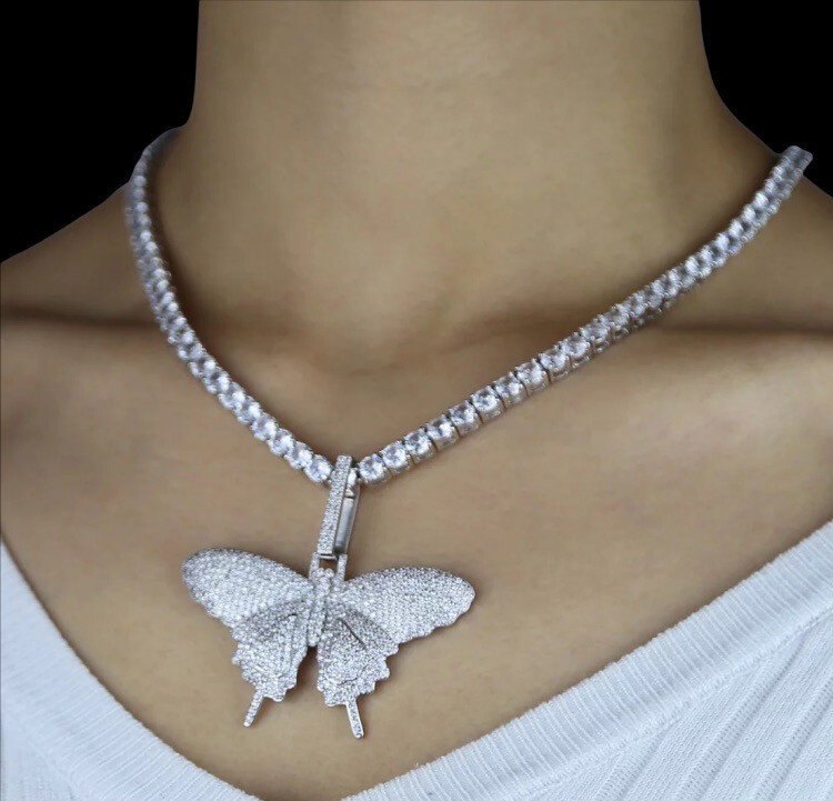 Glow Up Butterfly Chain