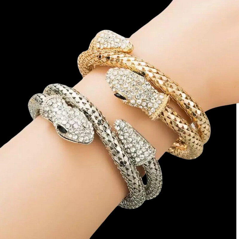 Luxurious Snake Bracelet