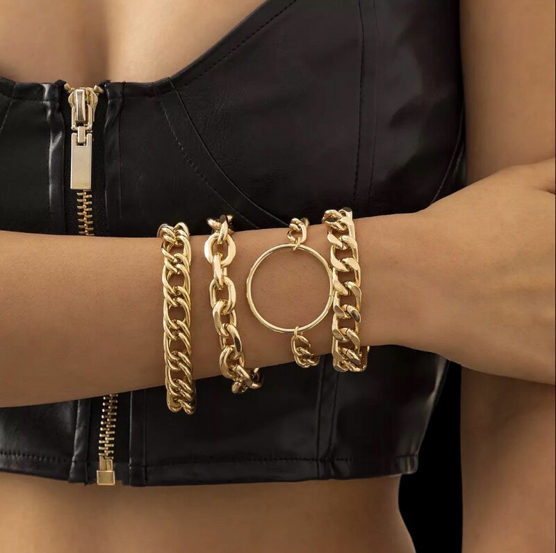 It Girl 4pcs Bracelet Set