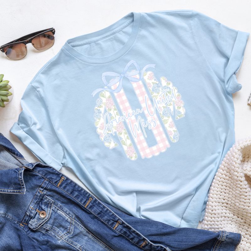 AUM Scalloped Monogram