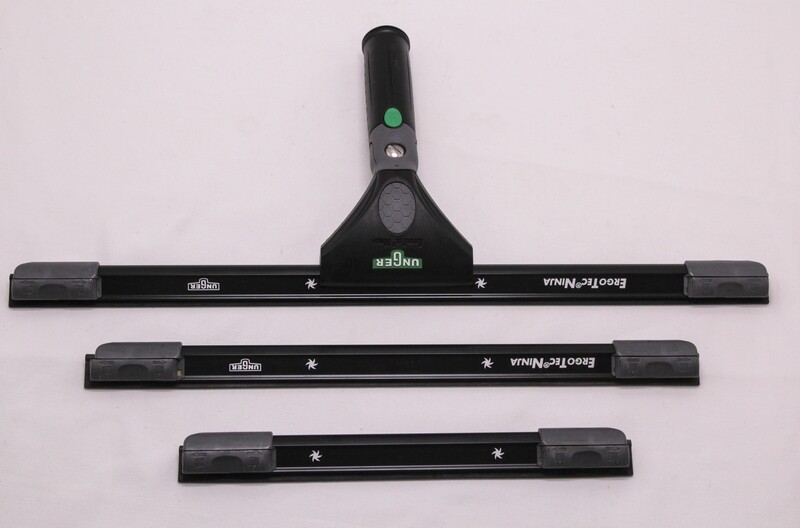 UNGER ErgoTec® Ninja Fensterwischer 40° - Breite: 25 - 45 cm