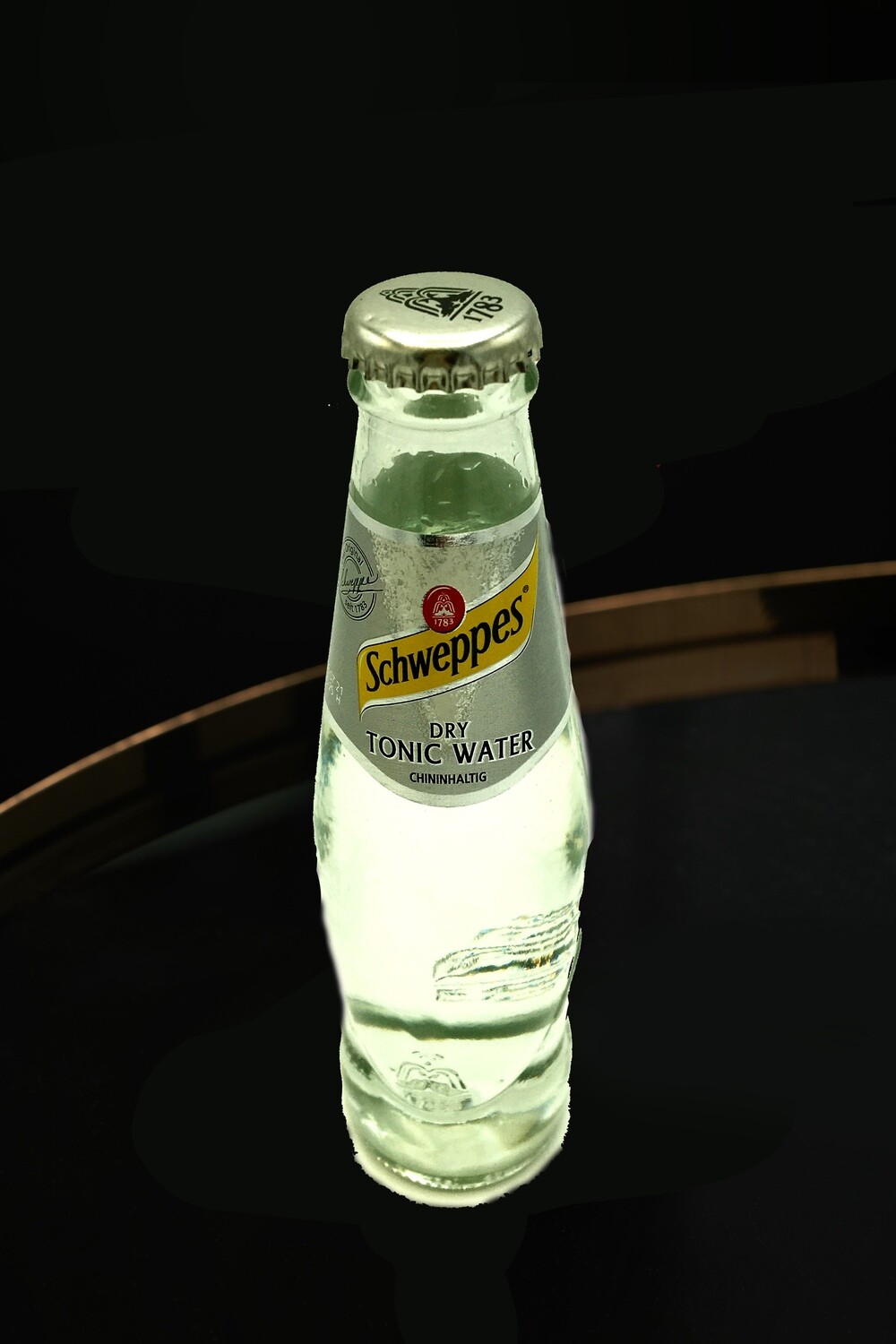 Schweppes Dry Tonic 200ml Schweppes Dry Tonic 200ml