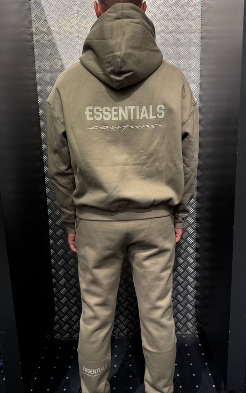 Cou7ure Essentials