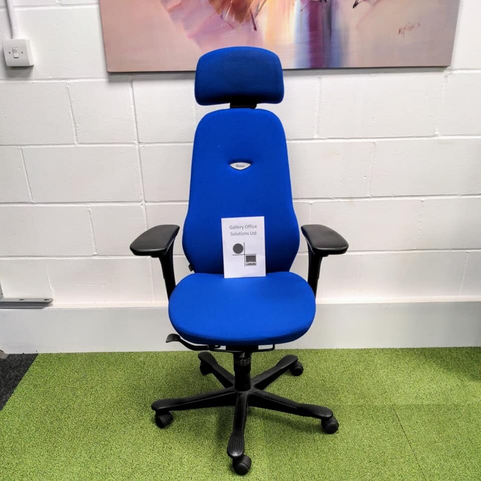 ​Kinnarps Plus 8 Executive Task Chair Headrest Original Scuba Blue cloth