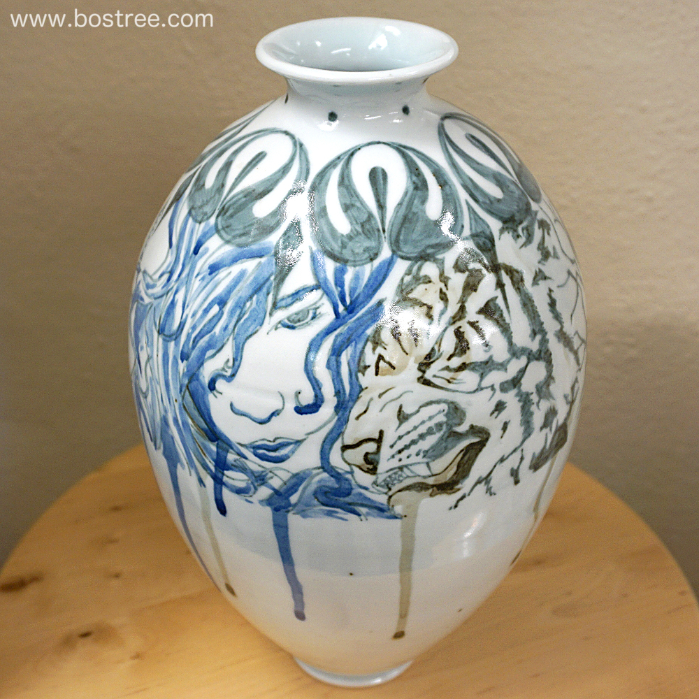 Lady, Tiger, and Fighter Illustrated Vase by Andy Boswell 00019