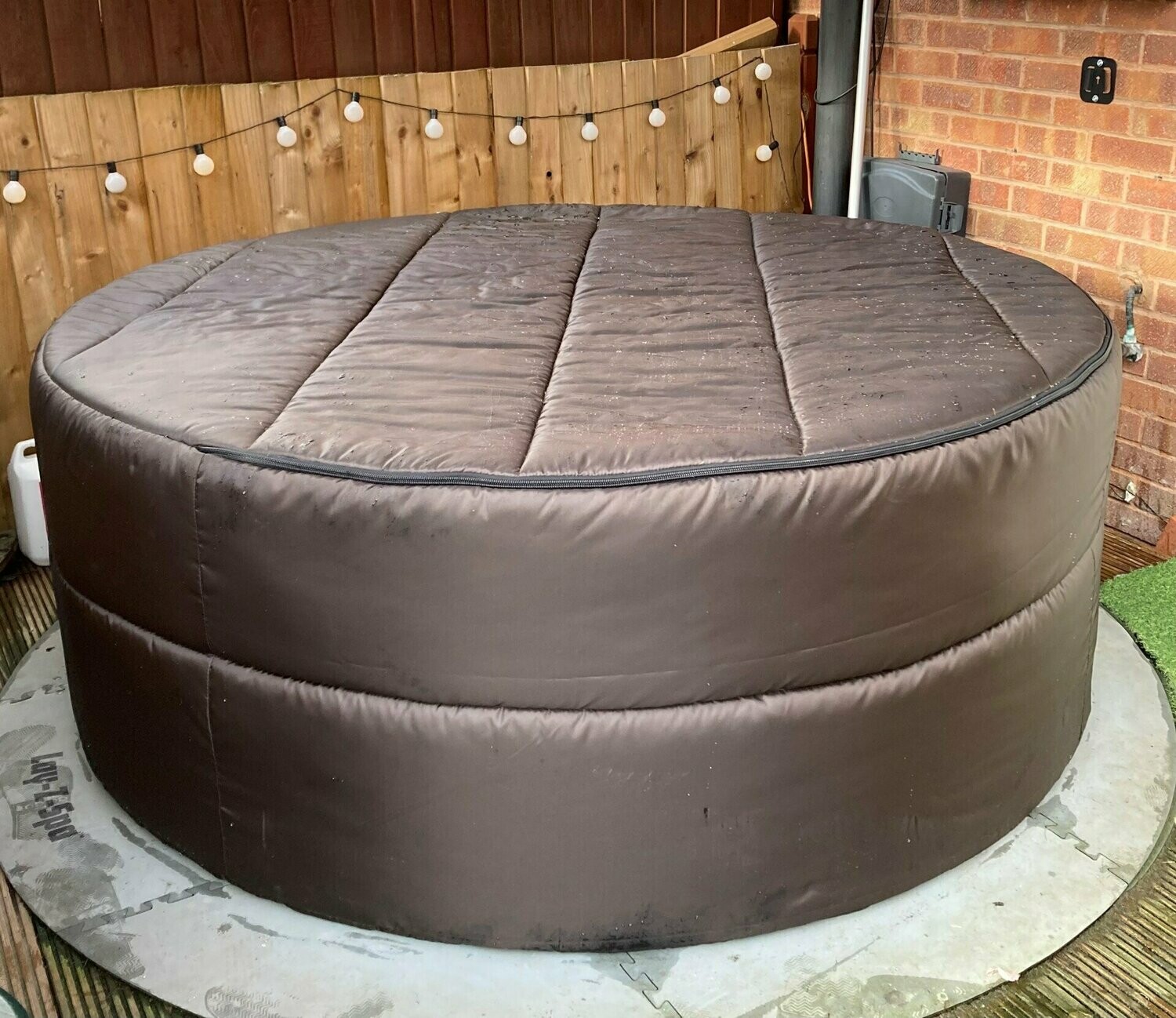 Insulated Hot tub cover (round)(without zip) (Santorini & Grenada models)