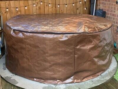 Insulated and all weather hot tub cover (two separate covers) (with zips) (round)