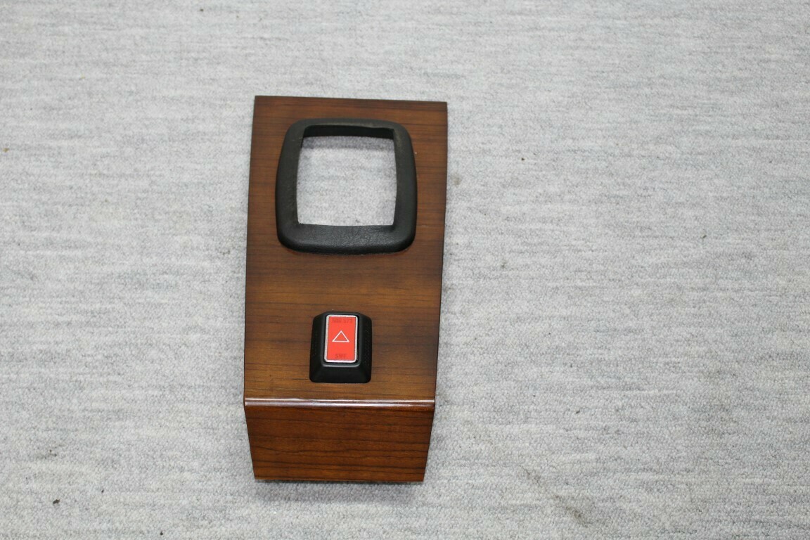 Middenconsole automaat met alarmschakelaar W123