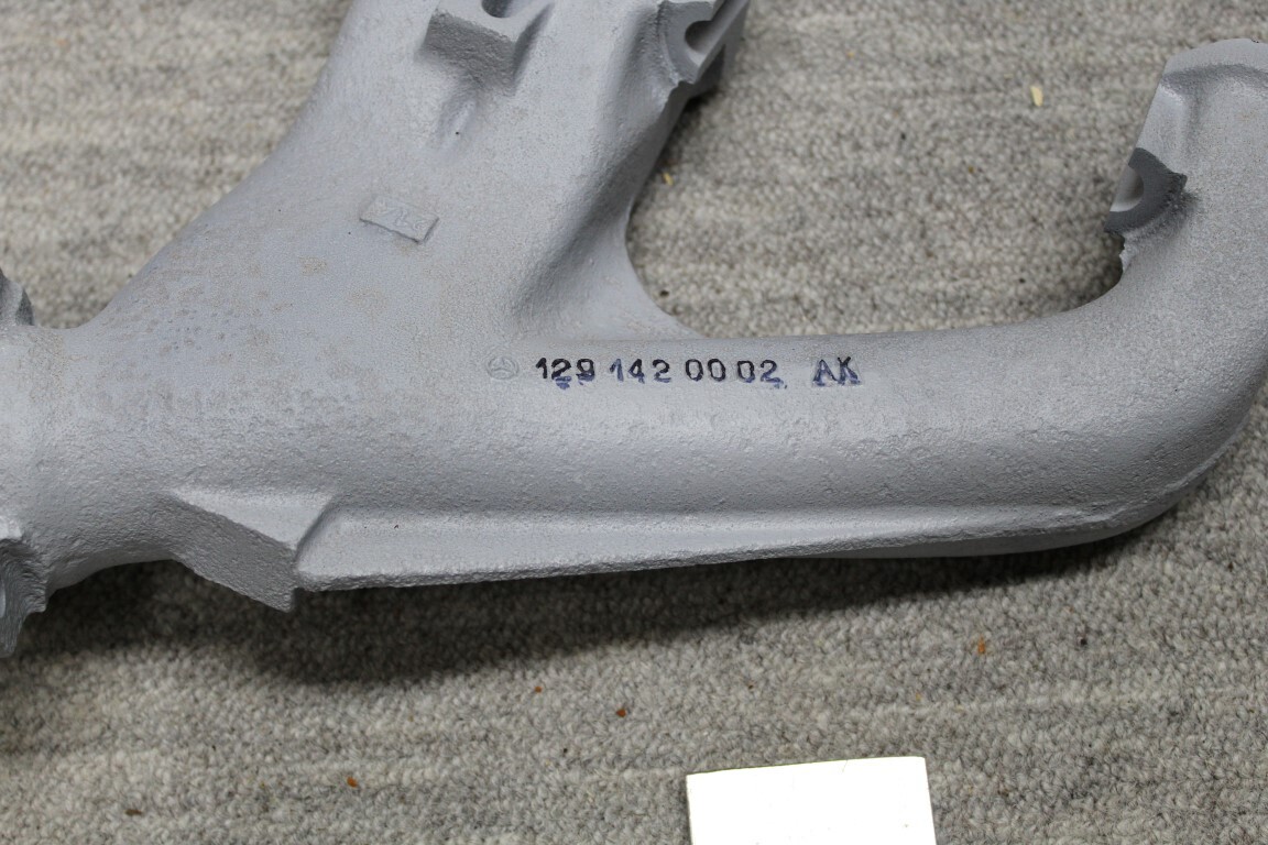 Uitlaatspruitstuk R113