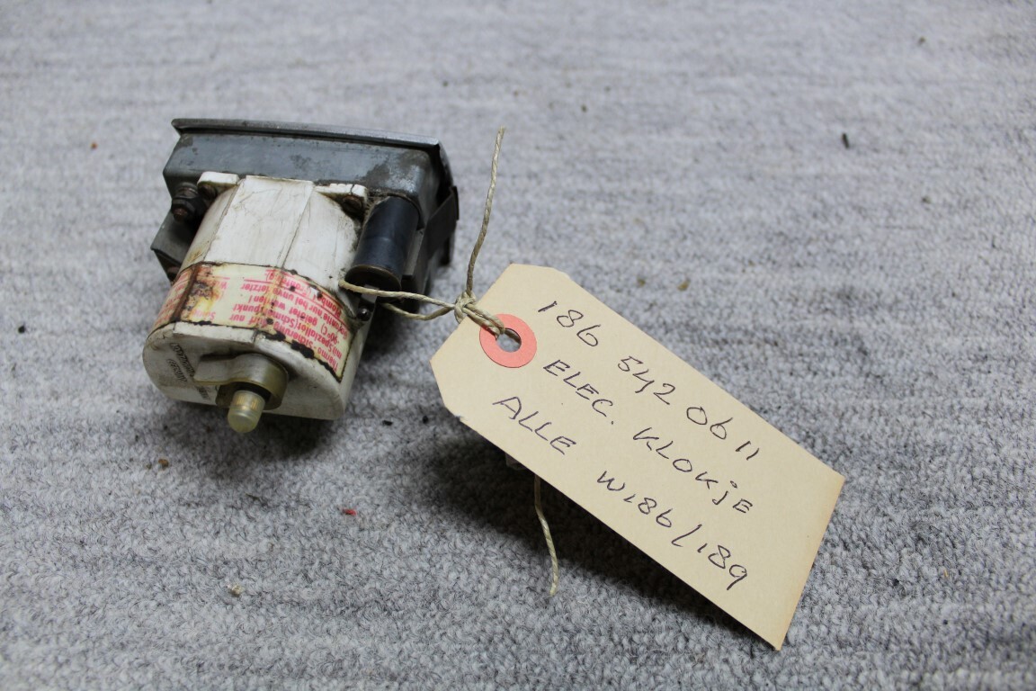 Dashboardklokje W186 / 189
