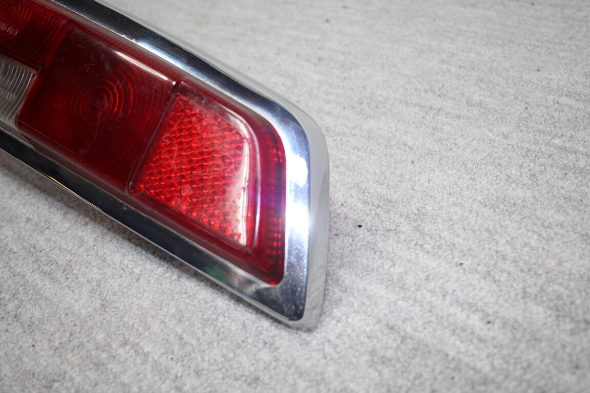 W 110 Achterlicht buitendeel links