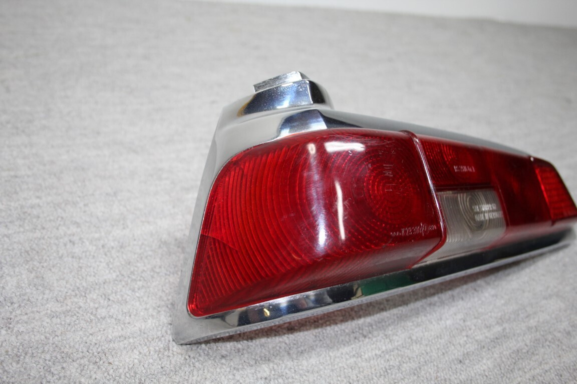 W 110 Achterlicht buitendeel links