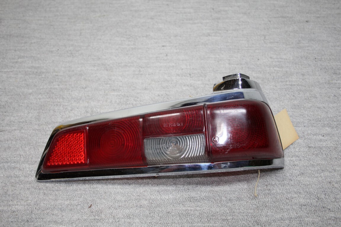 Achterlicht buitendeel rechts (used)