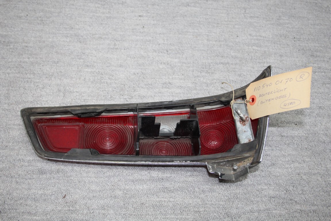 Achterlicht buitendeel rechts (used)