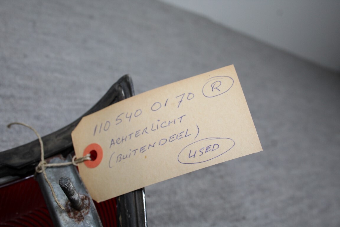 Achterlicht buitendeel rechts (used)