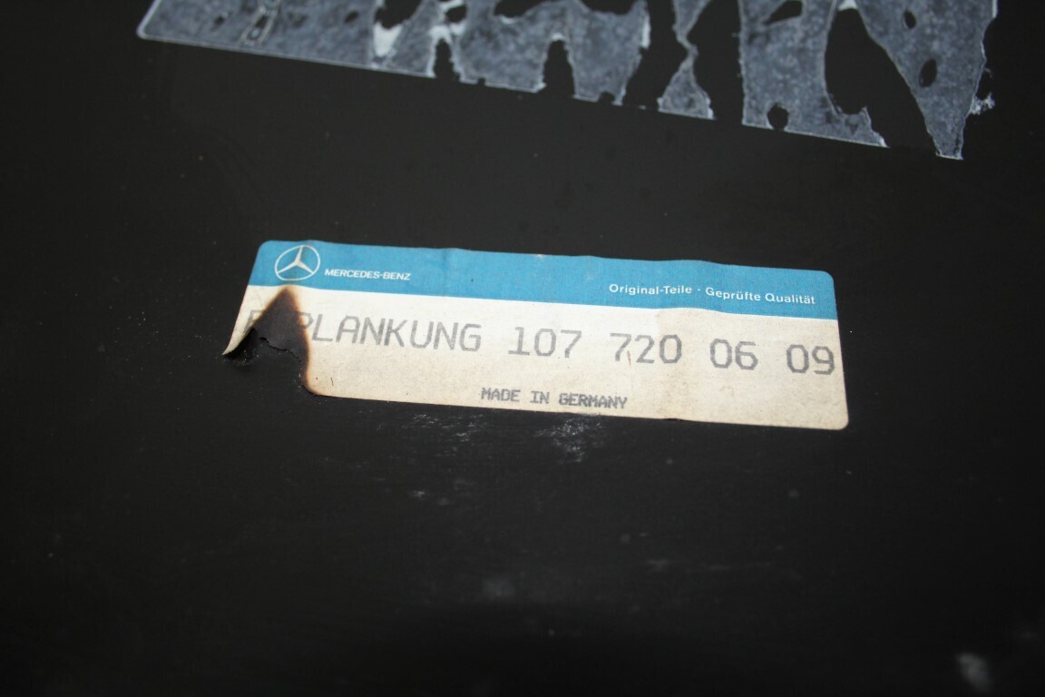 Deurplaat rechts Deurplaat rechts