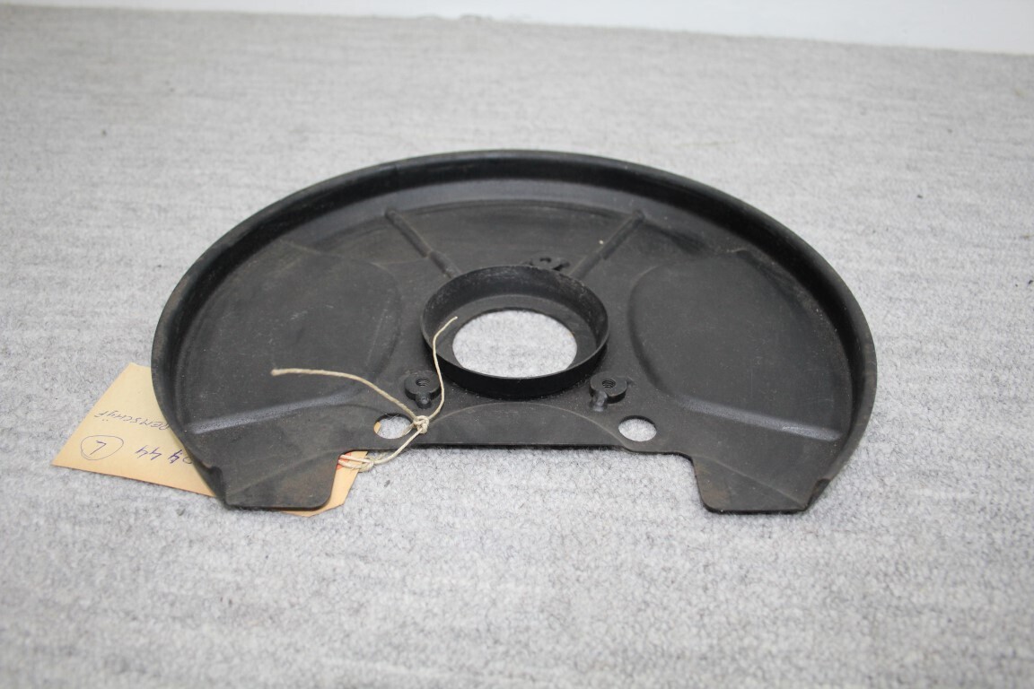 Afdekplaat achter remschijf links