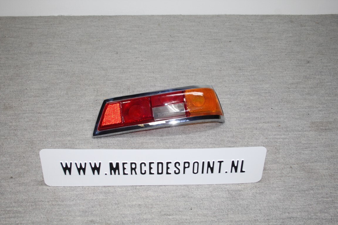 Achterlichtframe & glas rechts