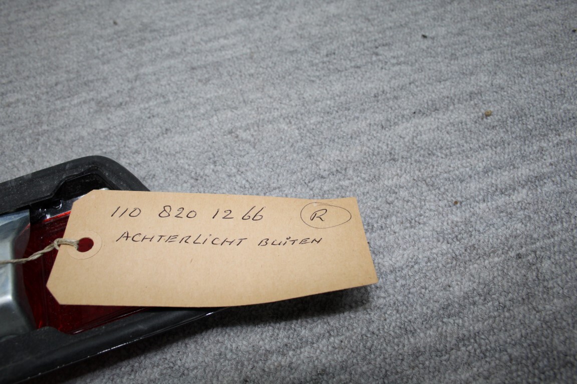 Achterlichtframe & glas rechts