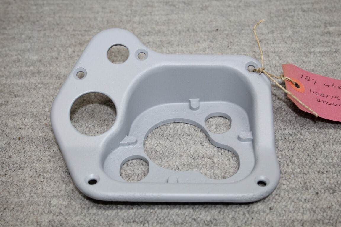 Voetplaat onderzijde stuurkolom