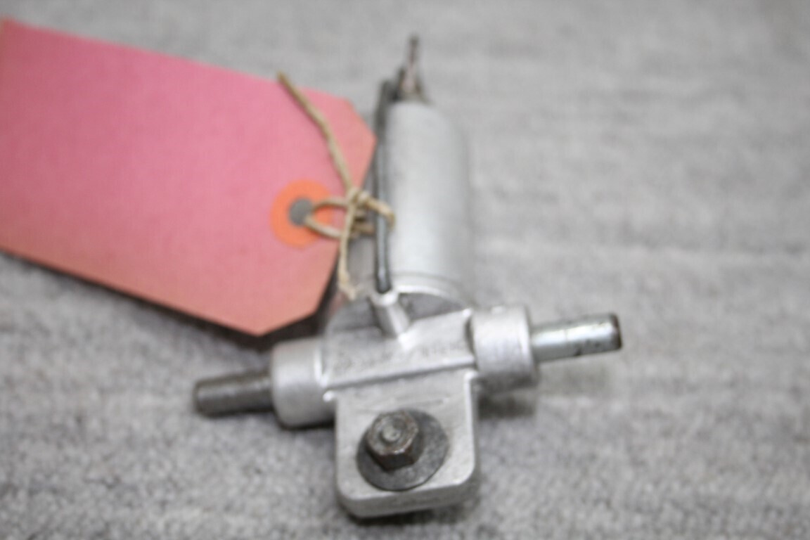 Dieselfilter met slangpilaar aansluiting Dieselfilter met slangpilaar aansluiting