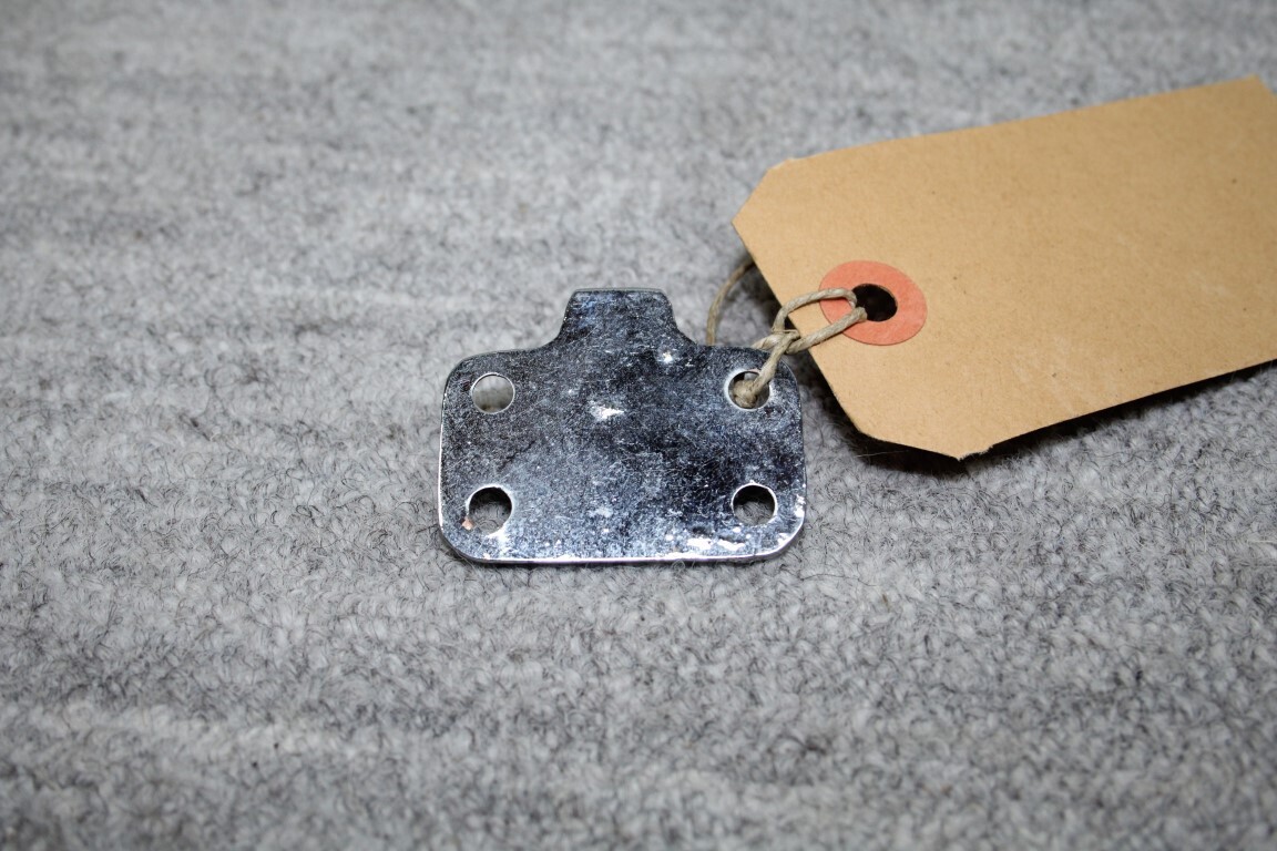 Raamspaak bevestiging boven