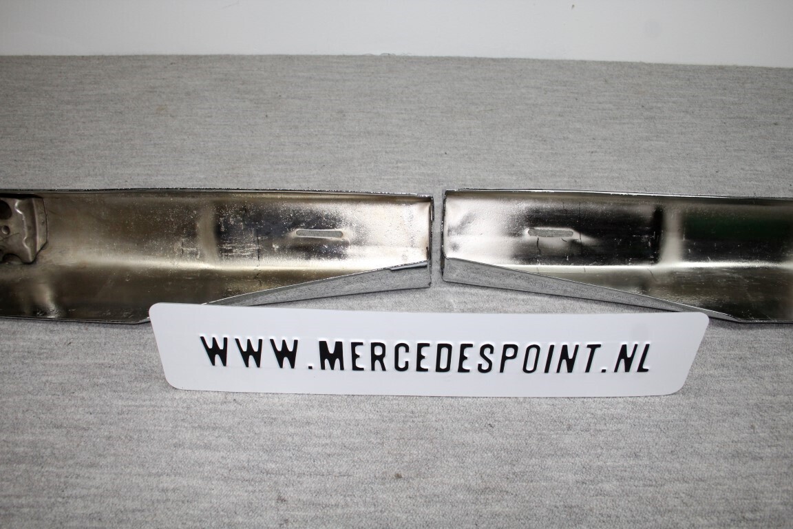 Voorbumper compleet (dik model) Voorbumper compleet (dik model)