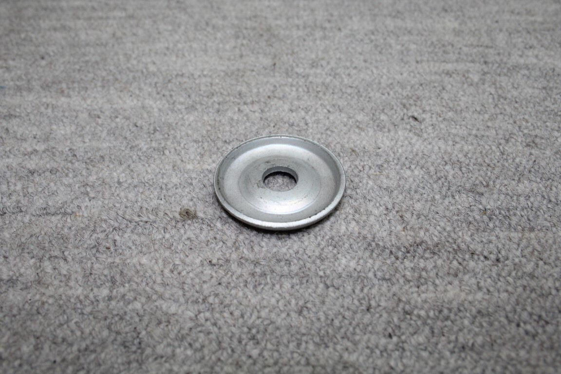 Aanslagplaat schokbreker subframe