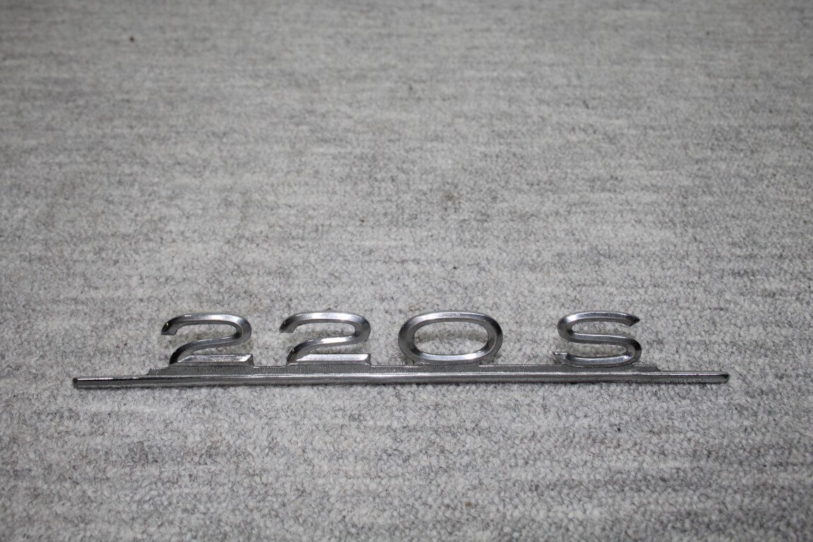 Typeaanduiding 220 S Typeaanduiding 220 S