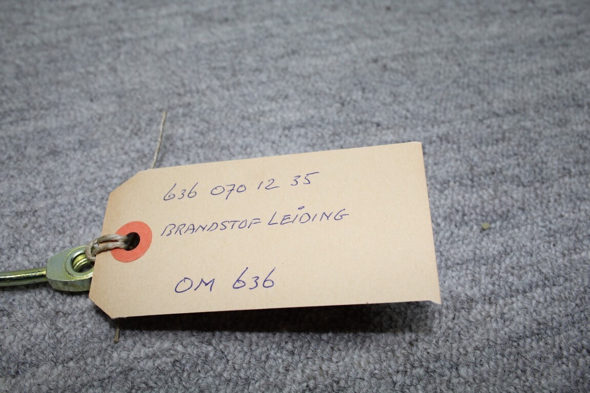 Brandstofleiding (lekolieleiding)