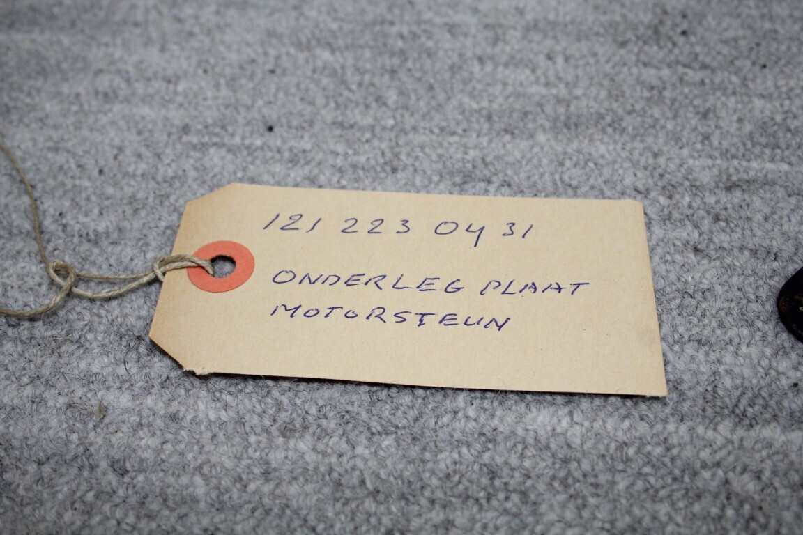 Onderlegplaat motorsteun Onderlegplaat motorsteun