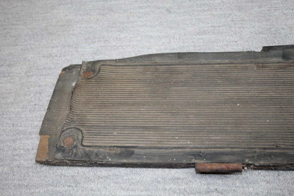 Bandenbak bodem hout links