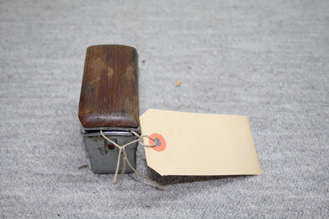 Asbak met deksel van hout