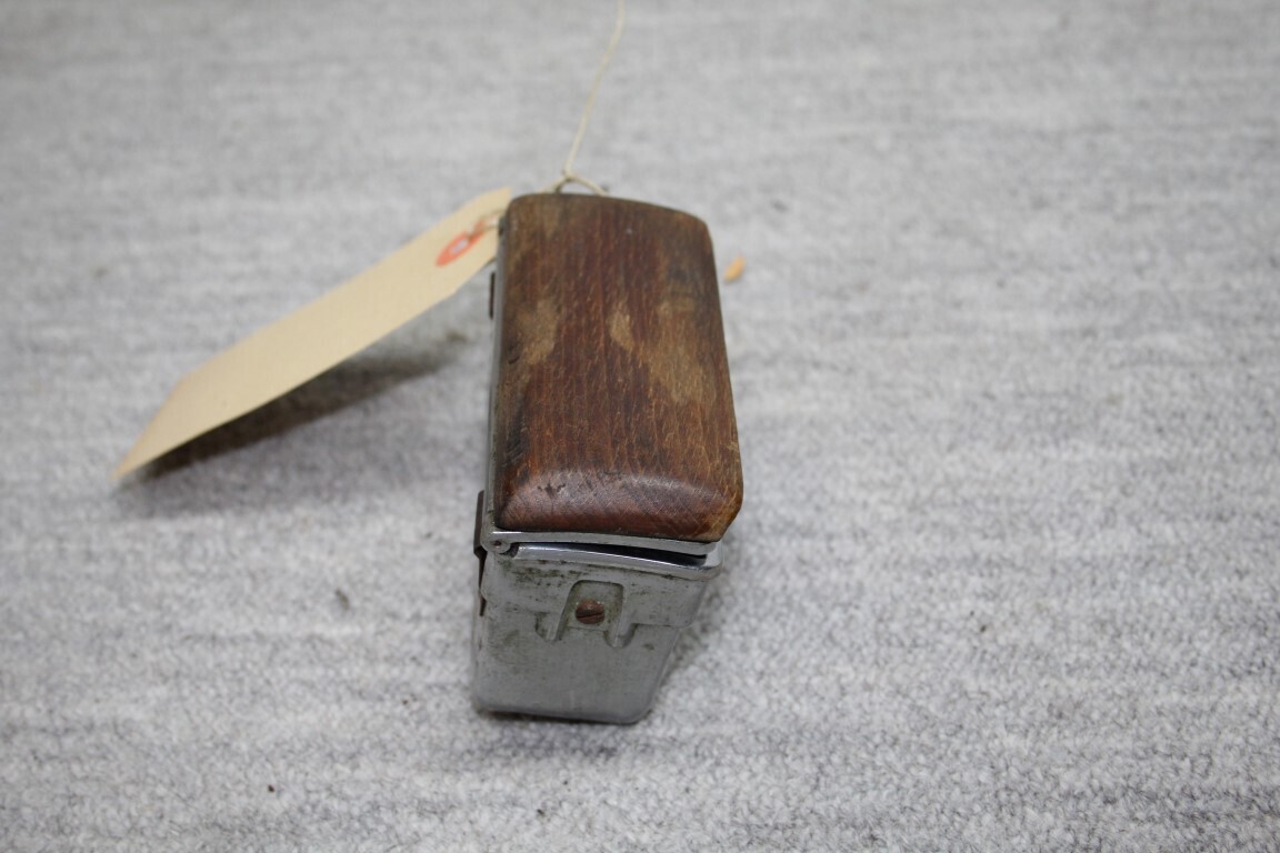 Asbak met deksel van hout