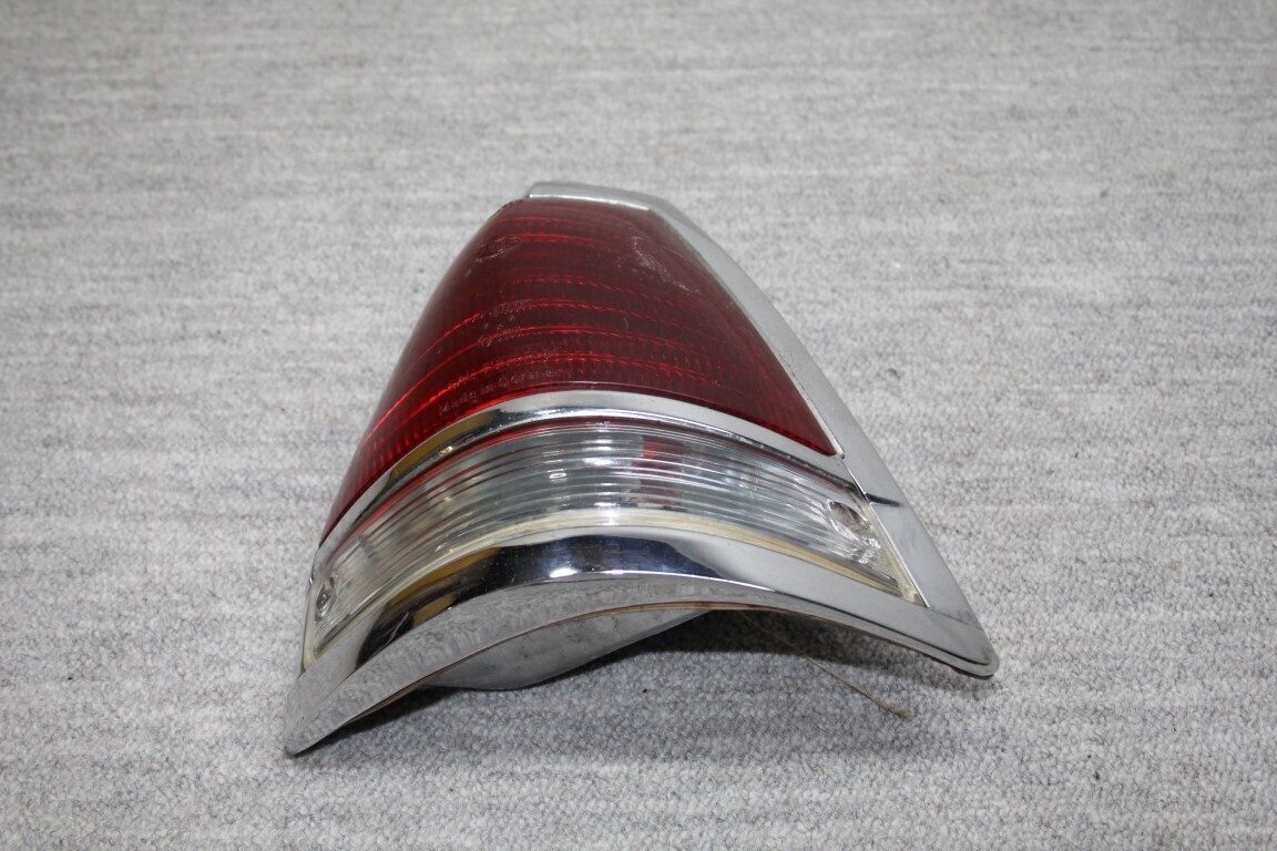 Achterlicht rechts W 110 / 111 Station