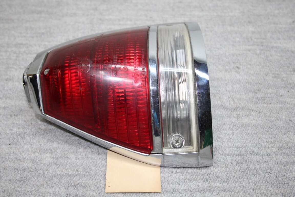 Achterlicht rechts W 110 / 111 Station