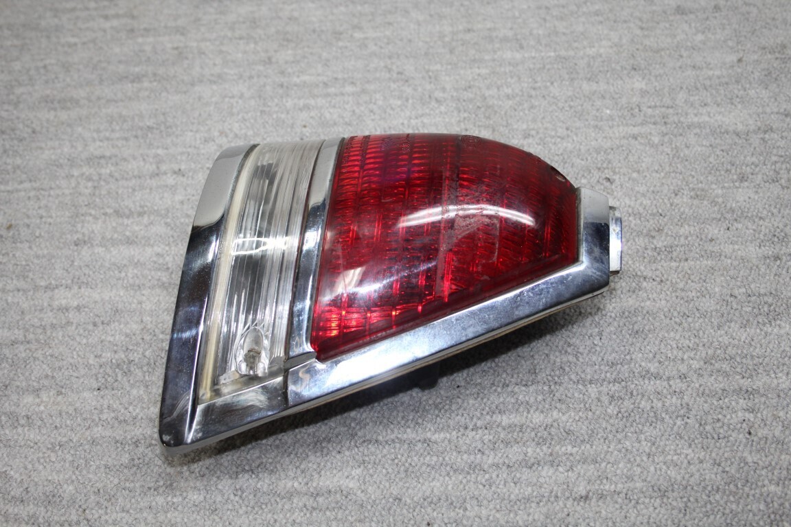 Achterlicht rechts W 110 / 111 Station