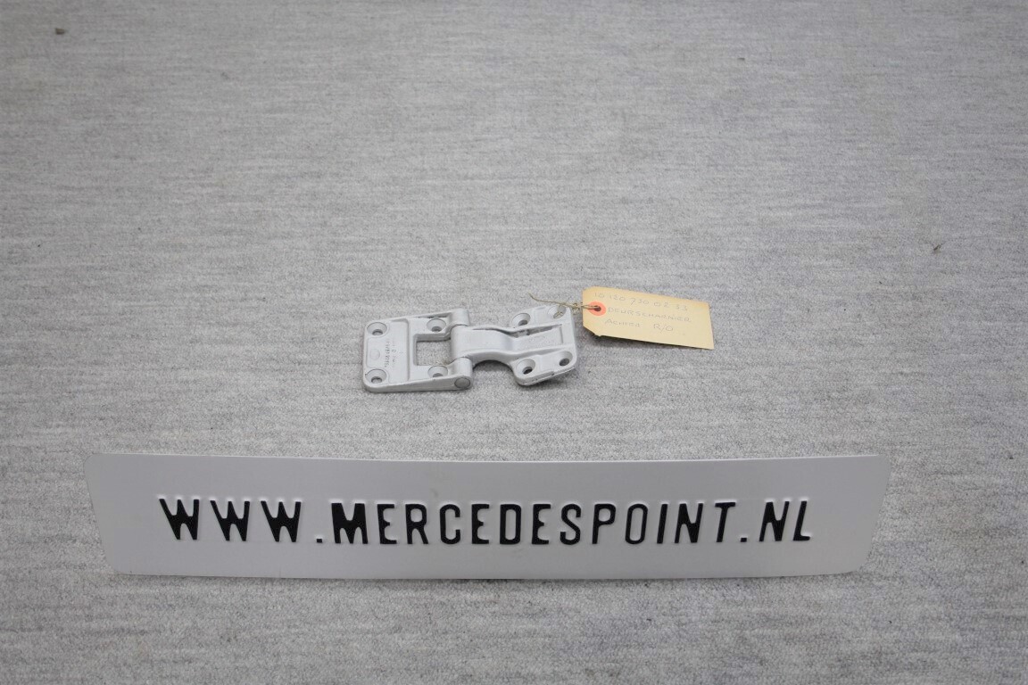 Deurscharnier achterdeur rechts onder