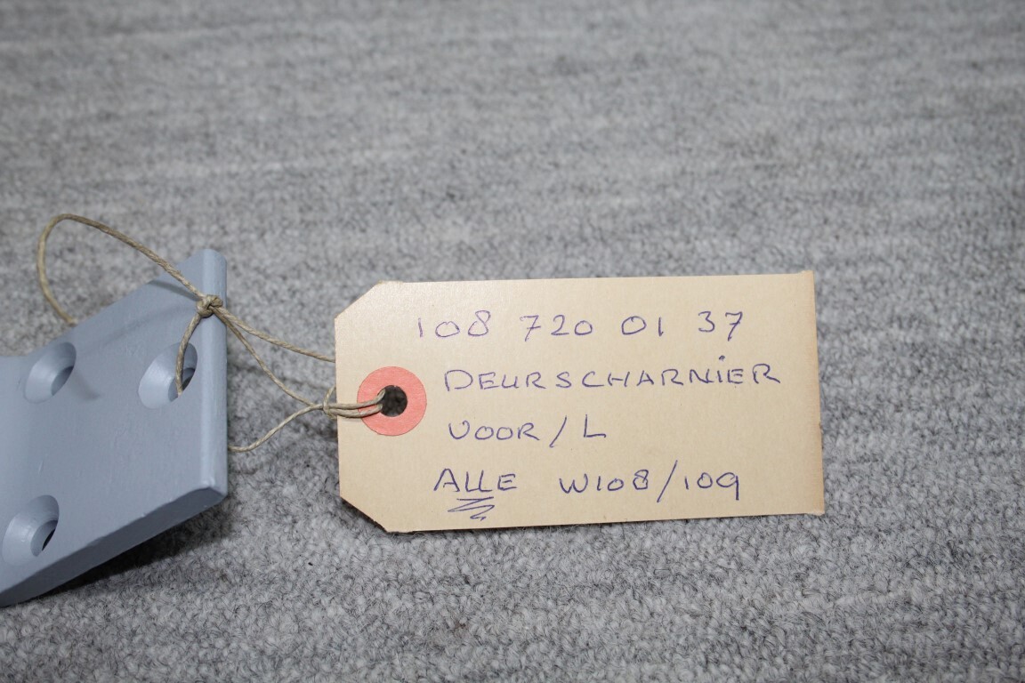 Deurscharnier voordeur links