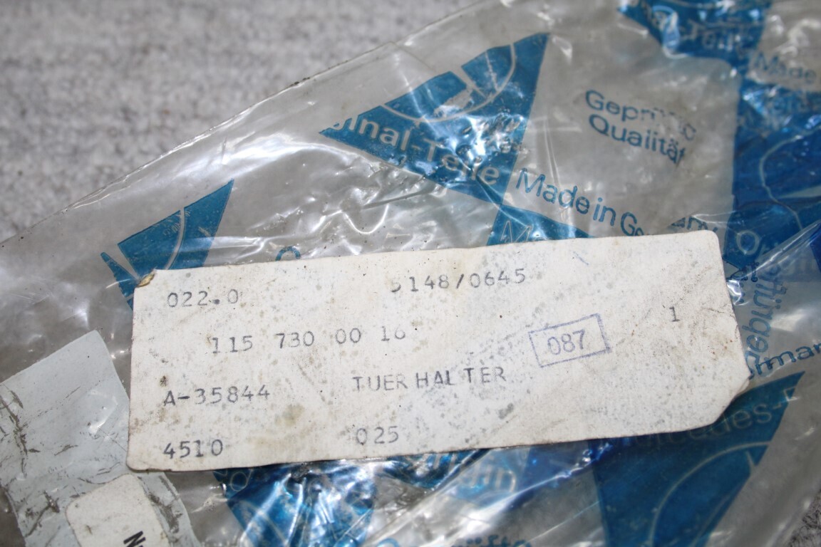 Deurvanger W 114 / 115