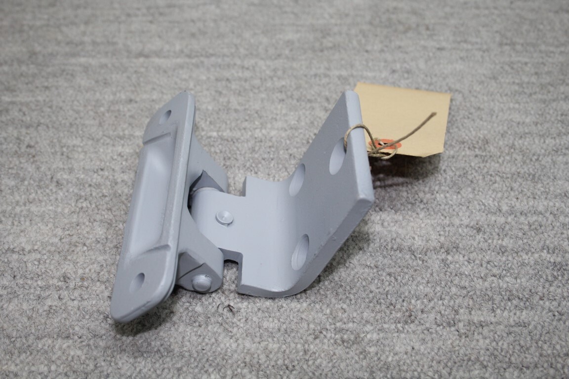 Deurscharnier voordeur rechts